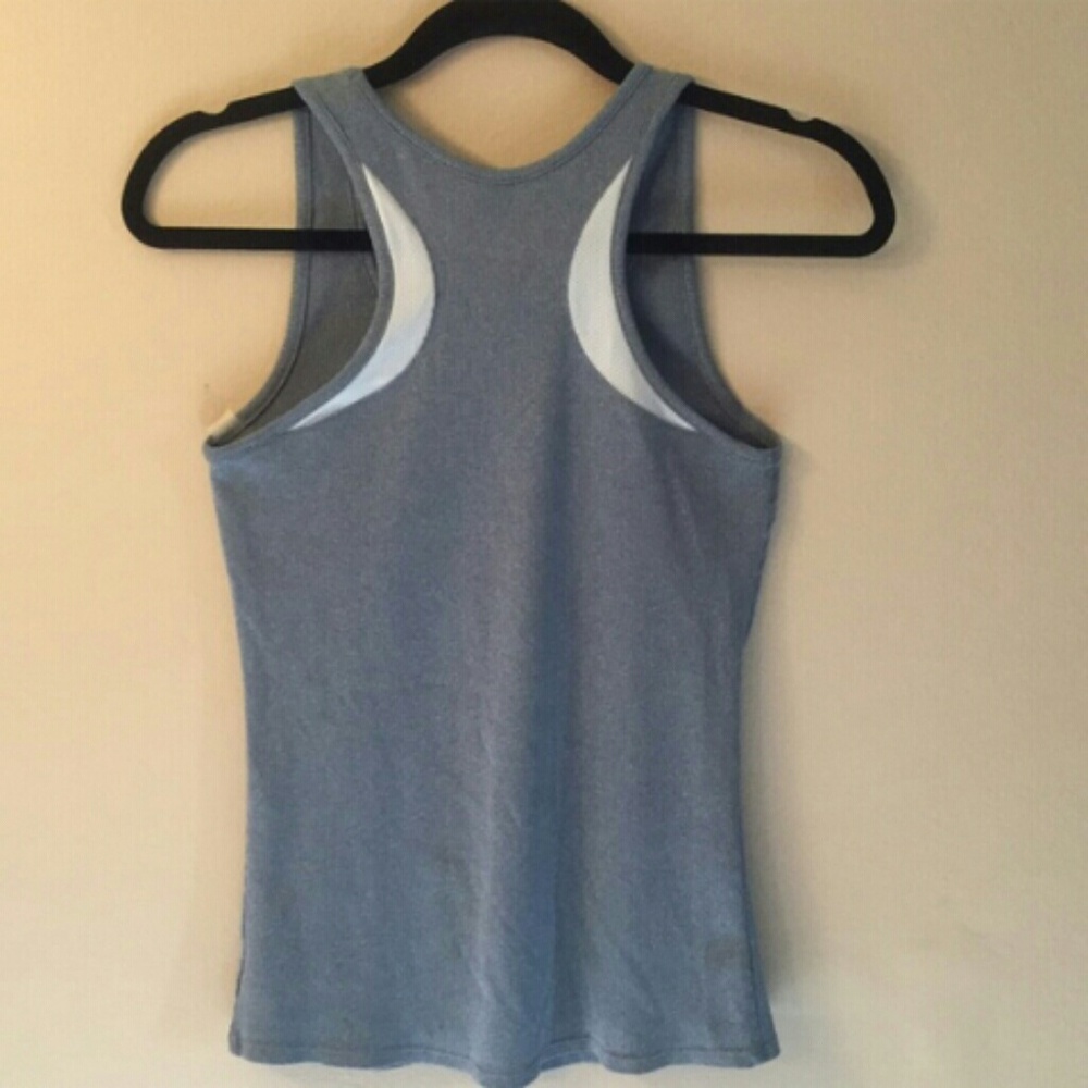 UNDER ARMOR HEAT GEAR RACER BACK - Picture 2 of 4